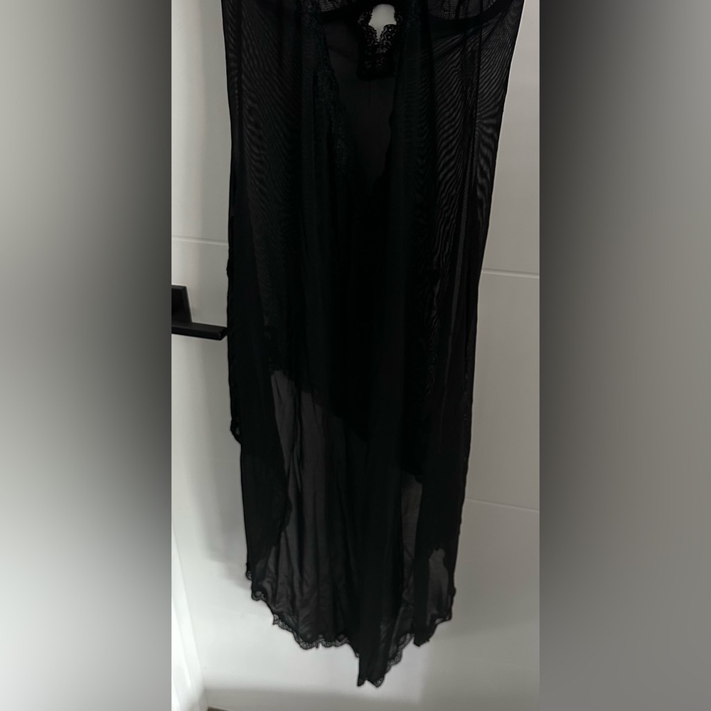 Women’s Negligee - Picture 8 of 15